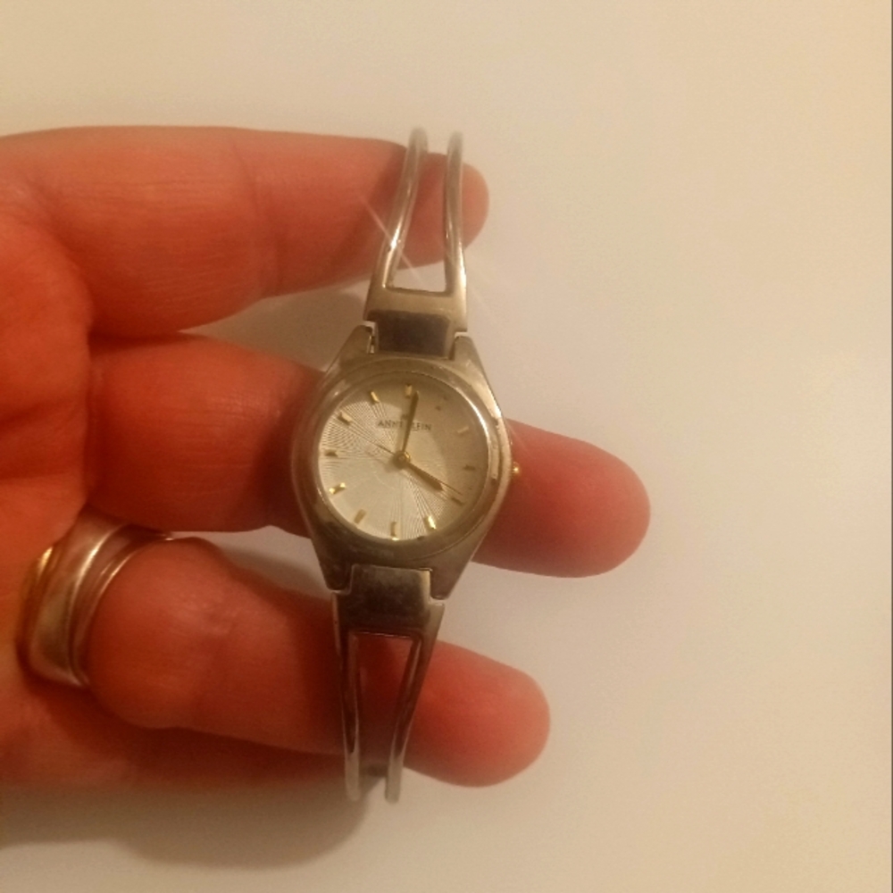 Ann Klein lot of 5 watches and keychain - Picture 5 of 7